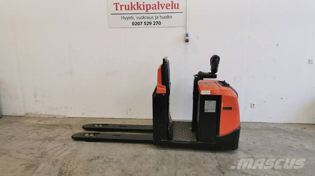 BT OSE 250 P Lavtløftende plukketruck