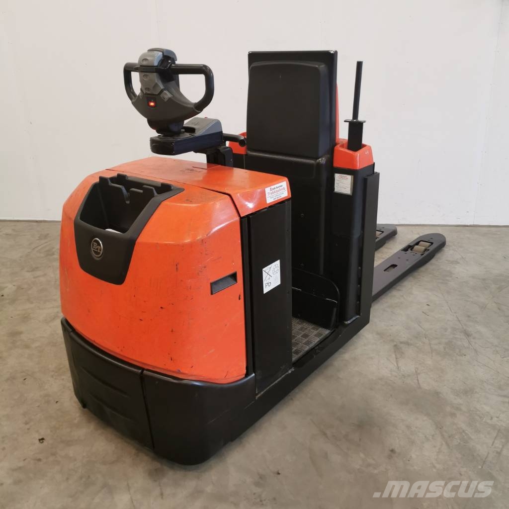 BT OSE 250 P Low lift order pickers