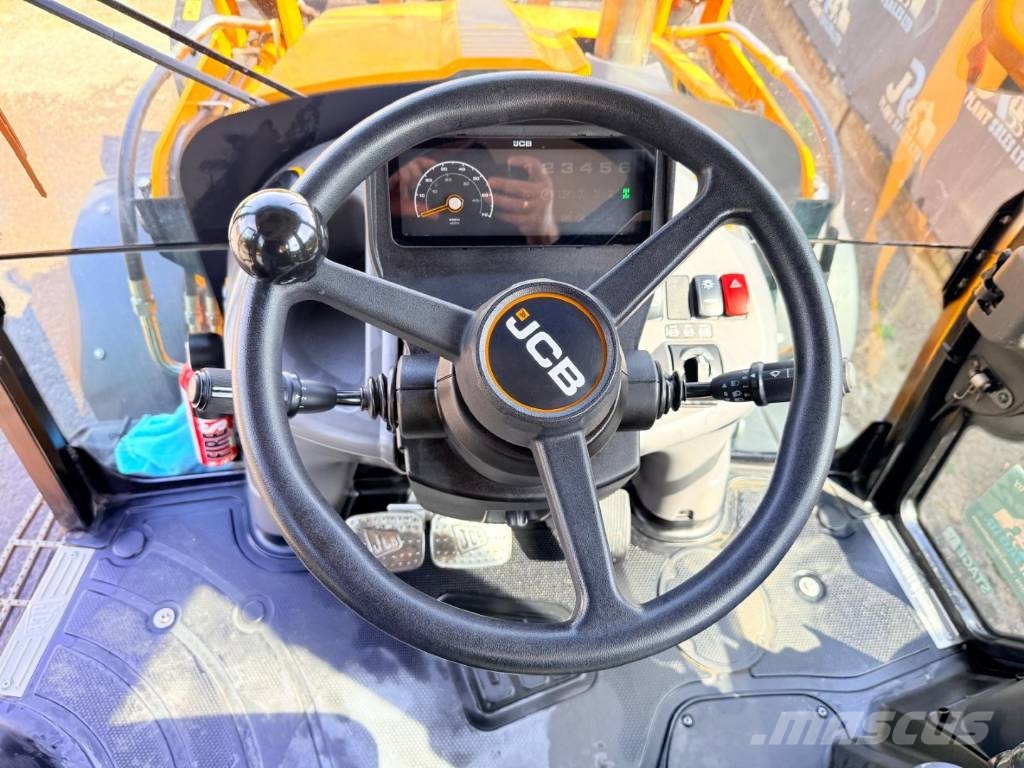 JCB 3 CX SM Plus Rýpadlo-nakladače