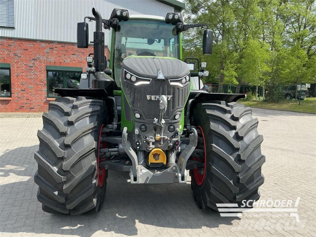 Fendt 942 VARIO GEN7 PROFI PLUS Traktoren