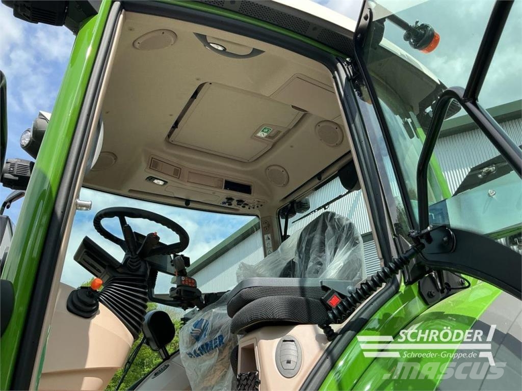 Fendt 942 VARIO GEN7 PROFI PLUS Traktoren