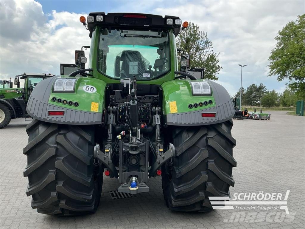 Fendt 942 VARIO GEN7 PROFI PLUS Traktoren