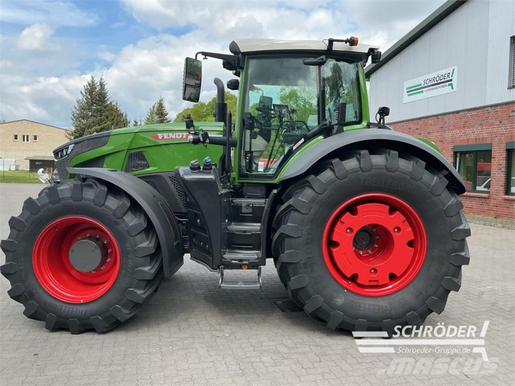 Fendt 942 VARIO GEN7 PROFI PLUS Traktoren