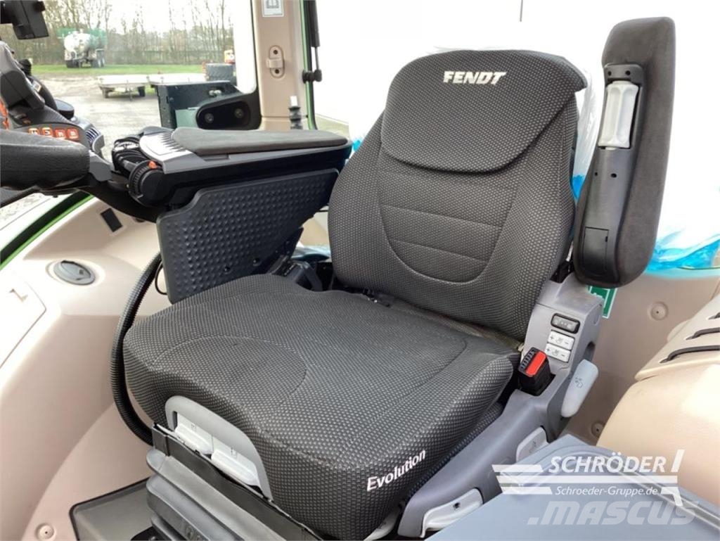 Fendt 724 VARIO GEN6 PROFI PLUS Traktoren