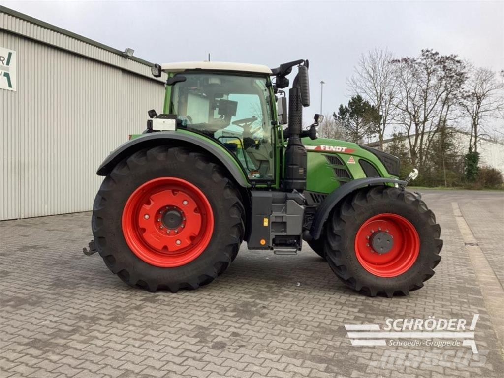 Fendt 724 VARIO GEN6 PROFI PLUS Traktoren