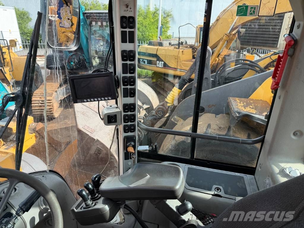 Volvo L 120 H Kolesové nakladače