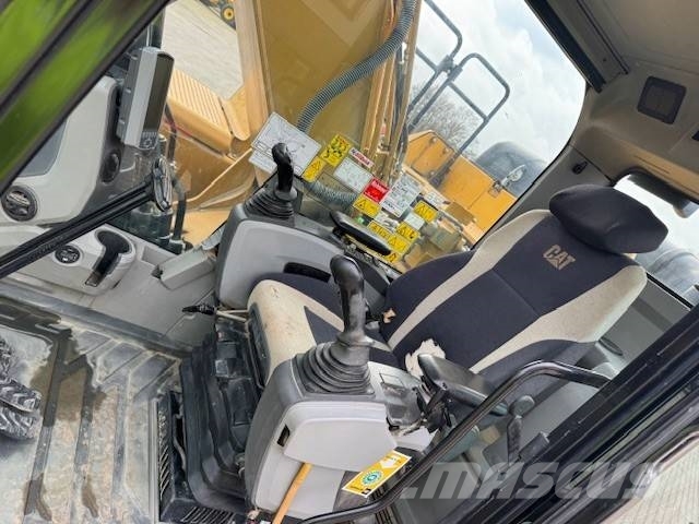CAT 326 F LN 履带挖掘机