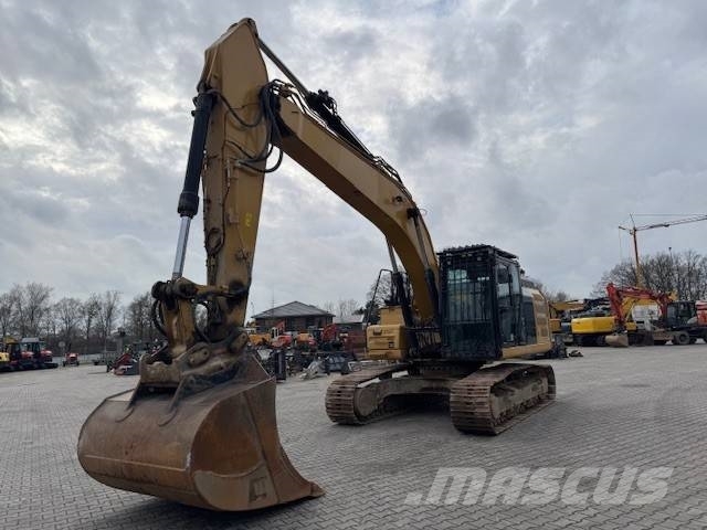 CAT 326 F LN 履带挖掘机