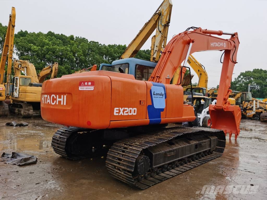 Hitachi EX 200-3 حفارات زحافة