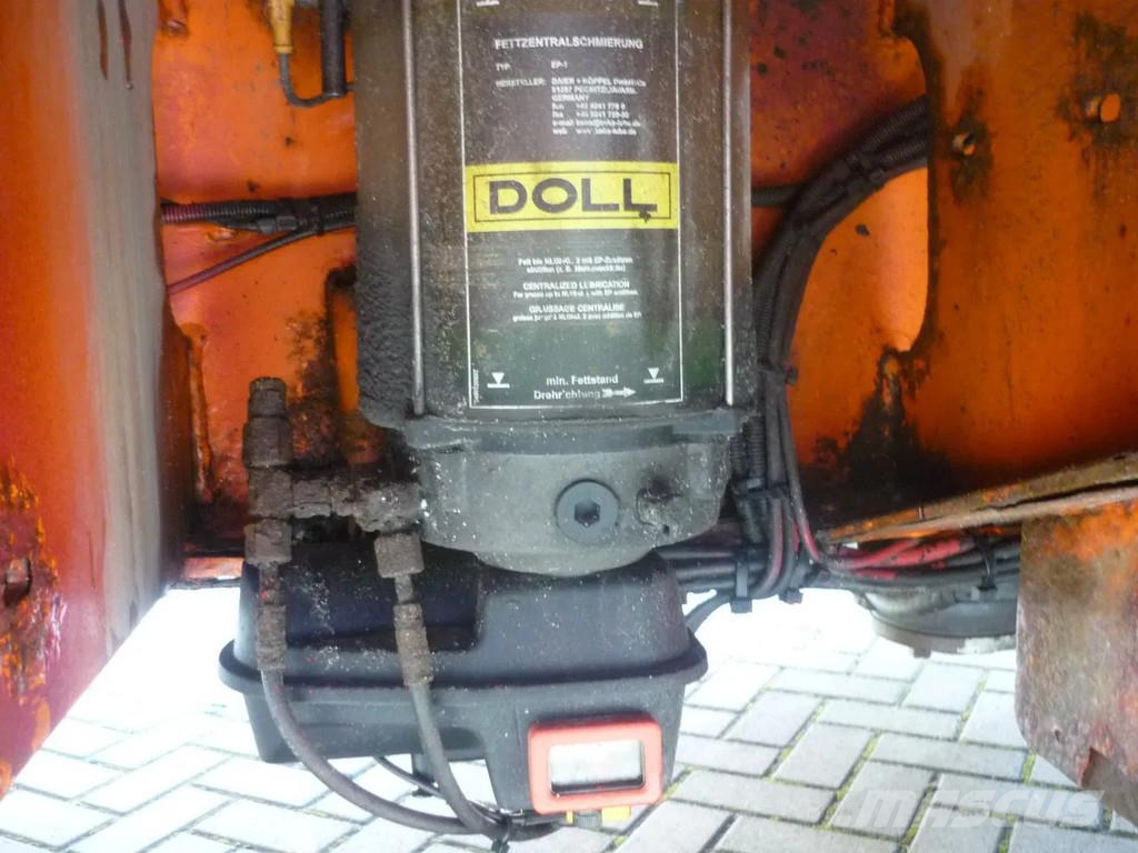 Doll S5E Hydraulic Suspension, Steering and Remote Cont Poluprikolice labudice