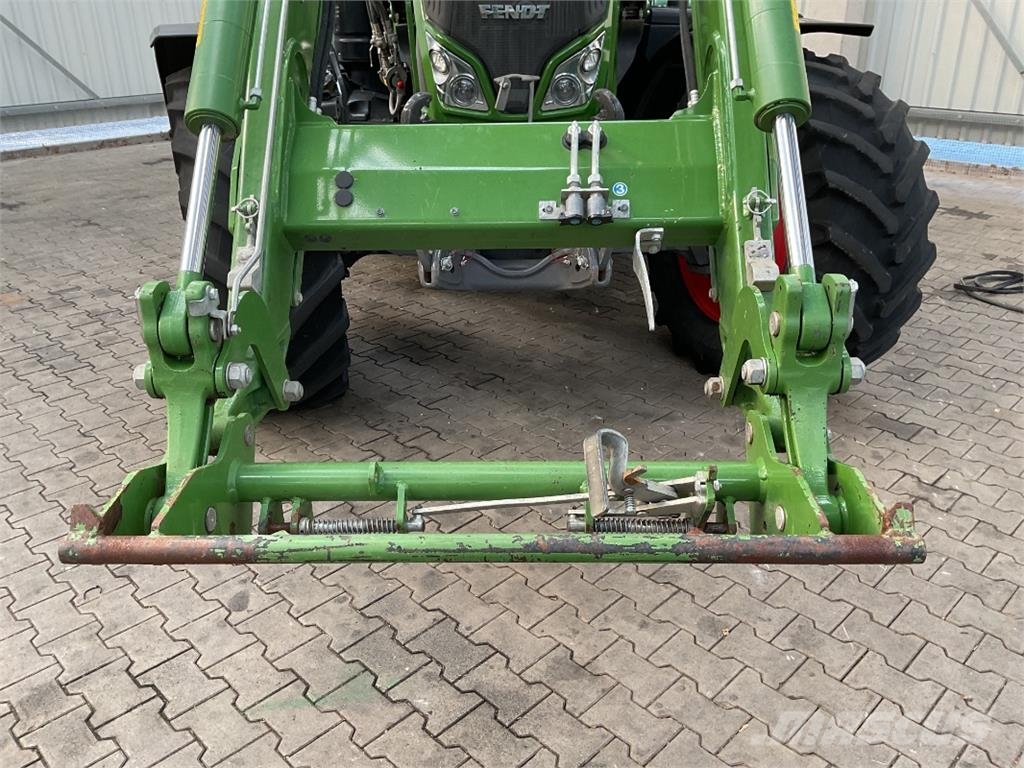 Fendt 720 Vario Traktori