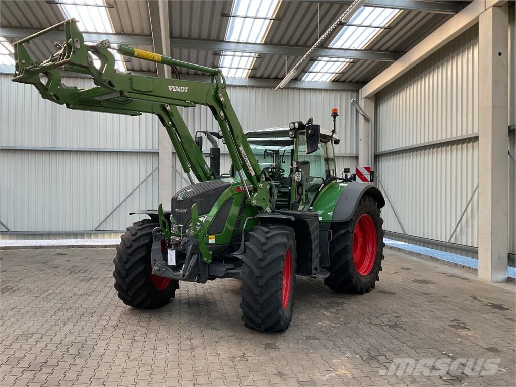 Fendt 720 Vario Traktori