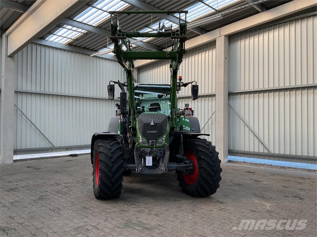 Fendt 720 Vario Traktori