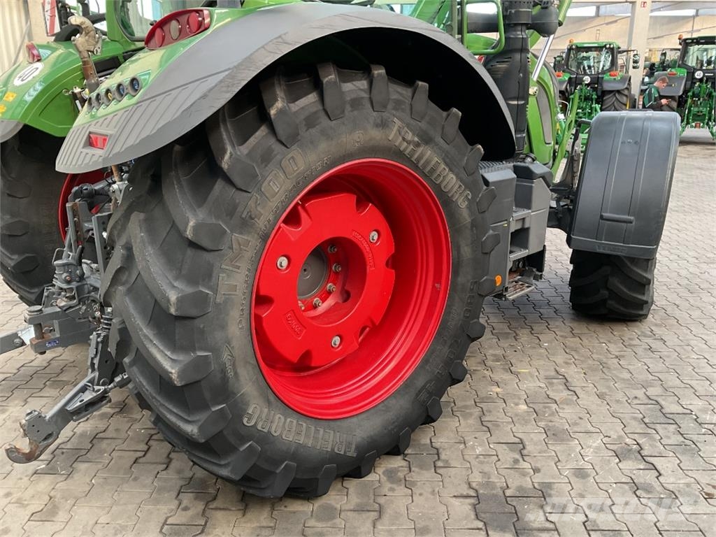 Fendt 720 Vario Traktori