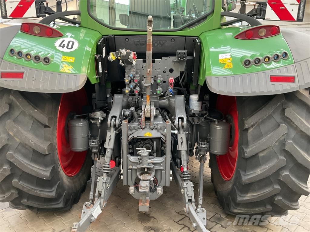 Fendt 720 Vario Traktori