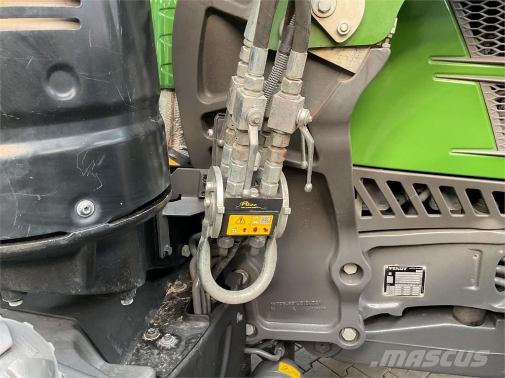 Fendt 720 Vario Traktori