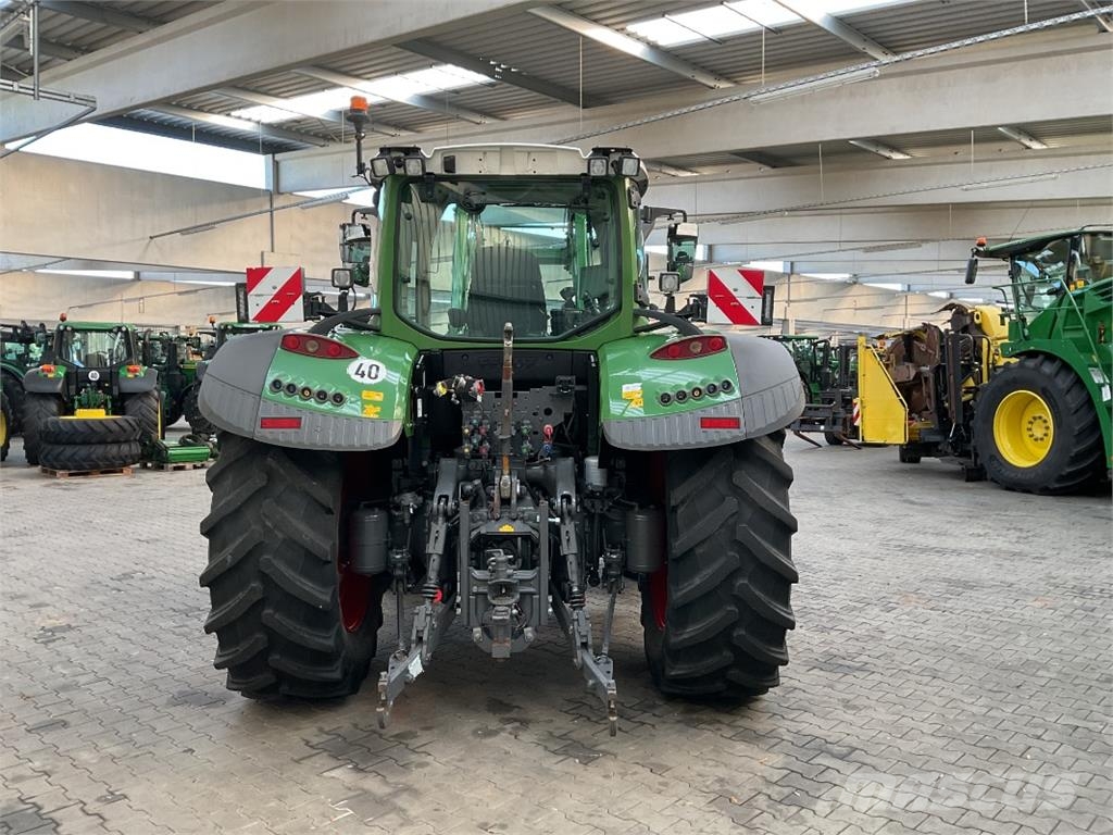 Fendt 720 Vario Traktori