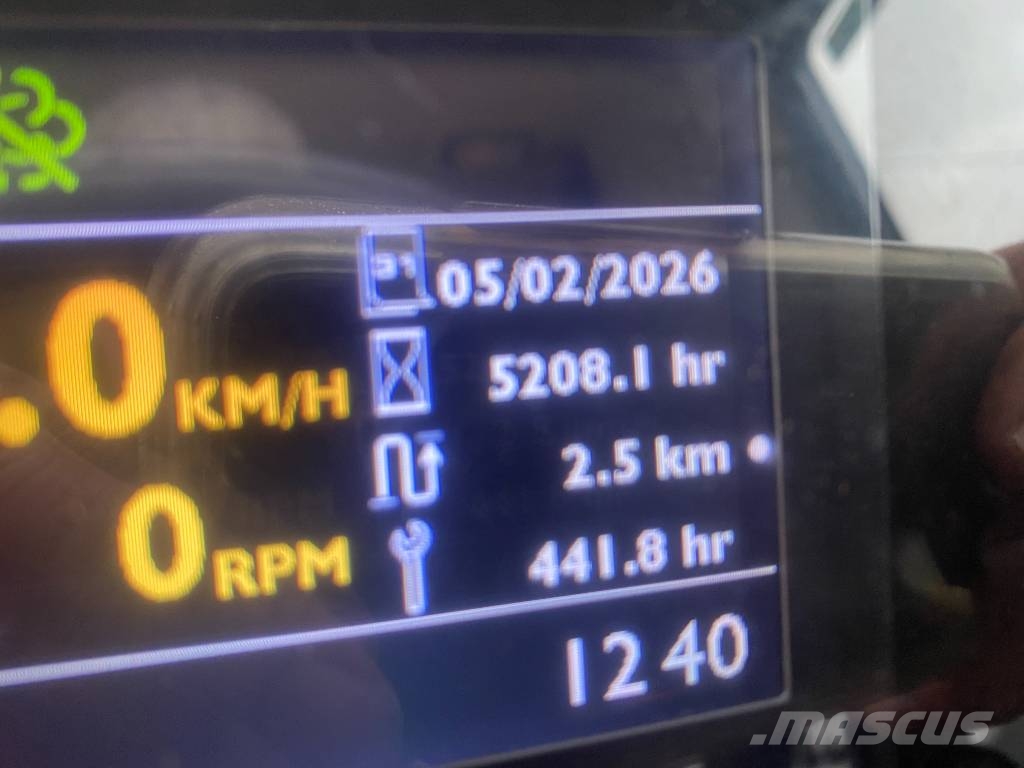 JCB TM 320 S Teleskopiniai krautuvai žemės ūkiui