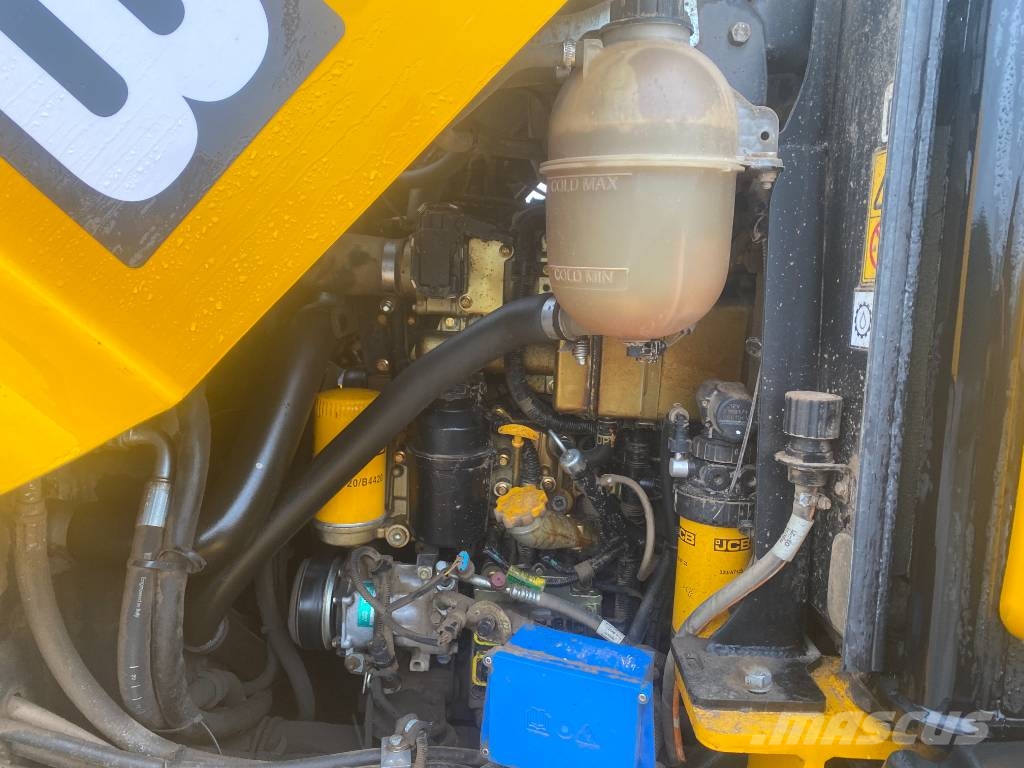 JCB TM 320 S Teleskopiniai krautuvai žemės ūkiui