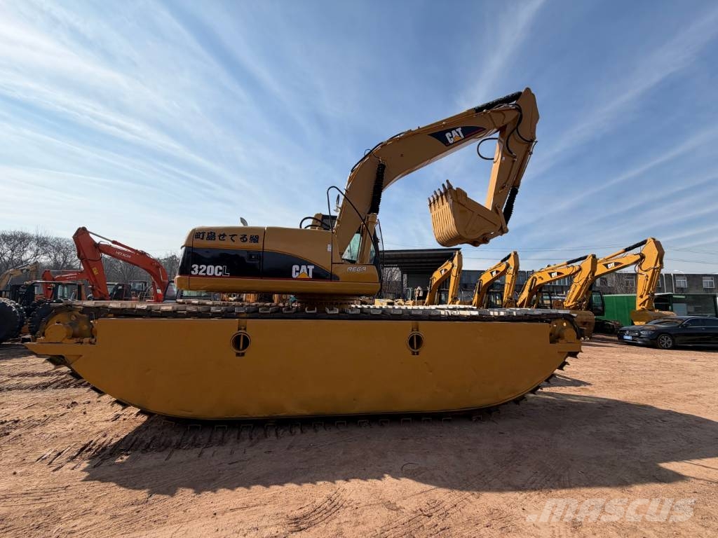 CAT 320C Amfibijski bagri