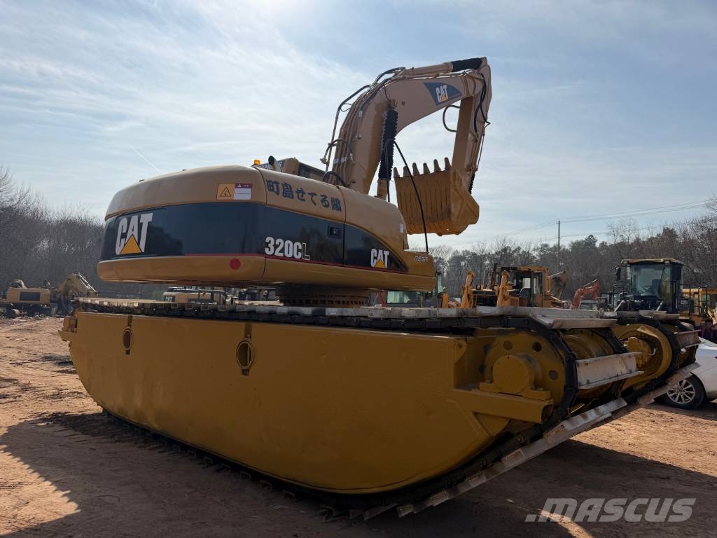 CAT 320C Amfibijski bagri