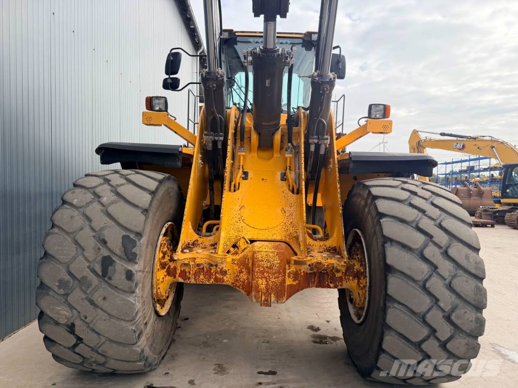 Volvo L180G Iekrāvēji uz riteņiem