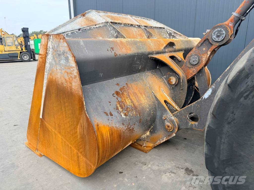 Volvo L180G Iekrāvēji uz riteņiem
