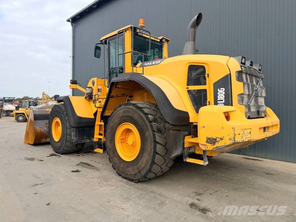 Volvo L180G Iekrāvēji uz riteņiem