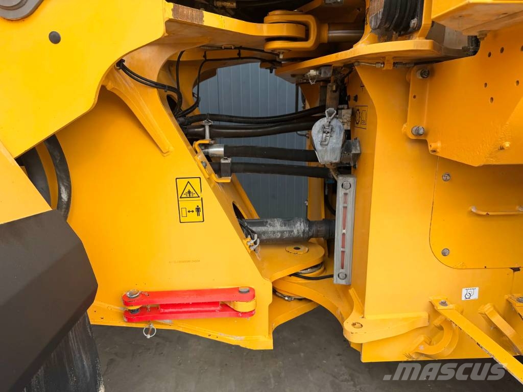 Volvo L180G Iekrāvēji uz riteņiem