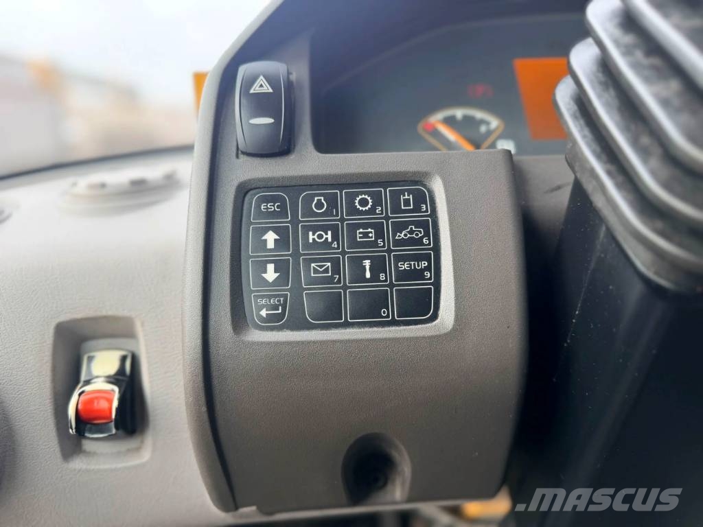 Volvo L180G Iekrāvēji uz riteņiem