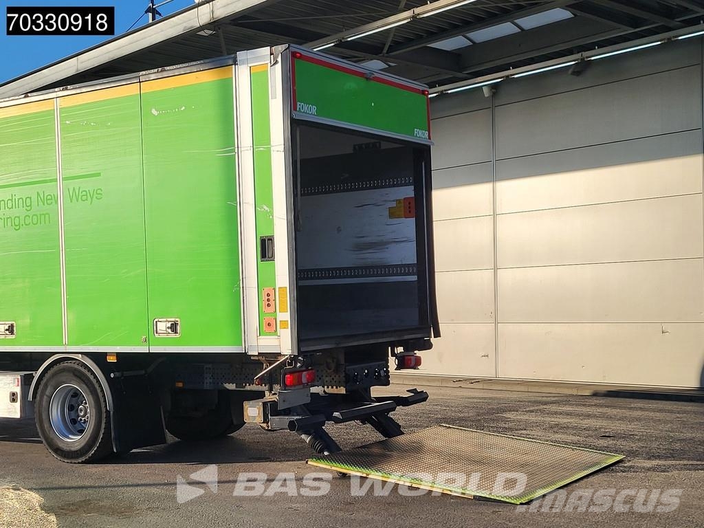 Mercedes-Benz Antos 1827 Antos 4X2 18tonner 2000kg Ladebordwand Camiones caja cerrada