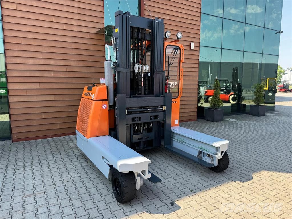 Hubtex DQ45 G //LPG//Triple//Only 1116 hours ! Like new شاحنة المناولة رباعية الاتجاهات