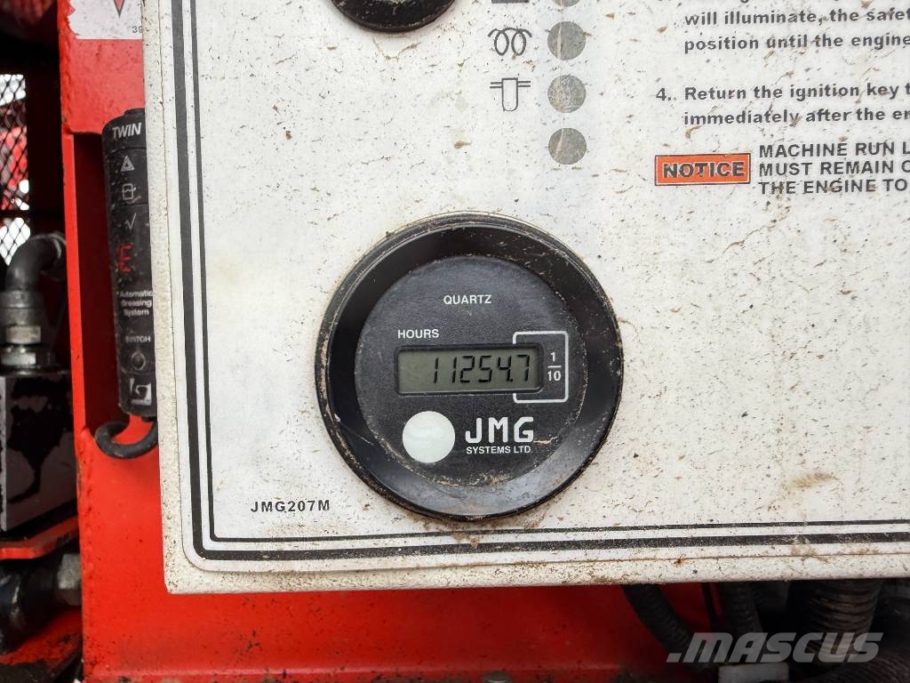 Terex Finlay 883 - Automatic Greasing / Caterpillar Engine Crible