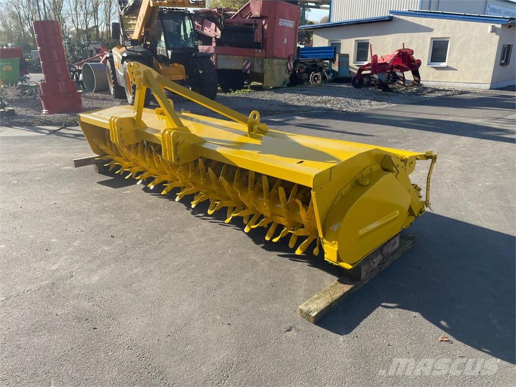 Bomford Dyna Drive 3600 Power harrows and rototillers