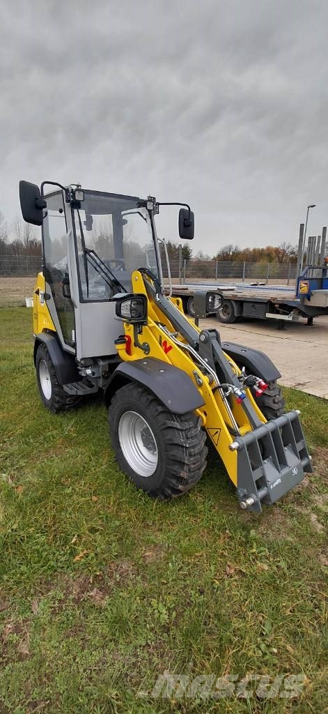 Wacker Neuson WL 28 Kolesové nakladače