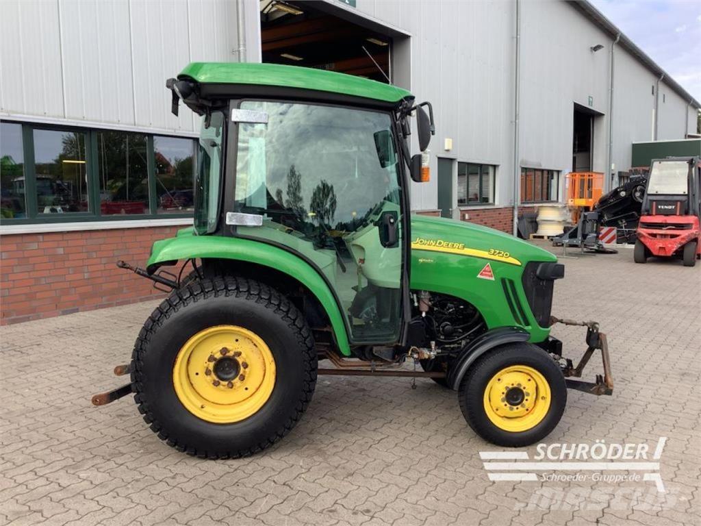 John Deere 3720 EHYDRO Tractoren