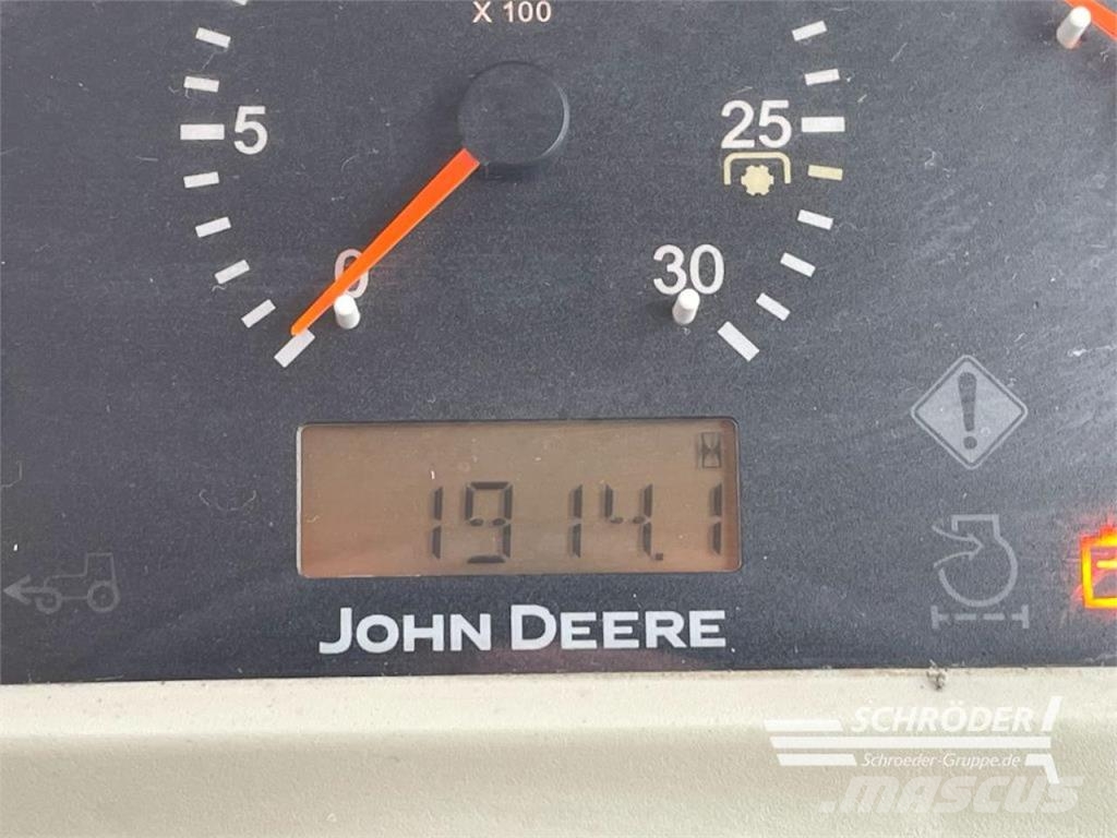 John Deere 3720 EHYDRO Tractoren