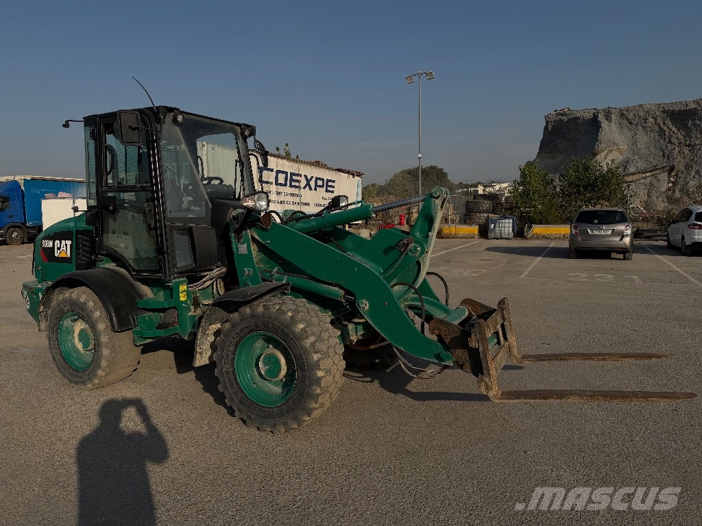 CAT 908M Naudoti ratiniai krautuvai