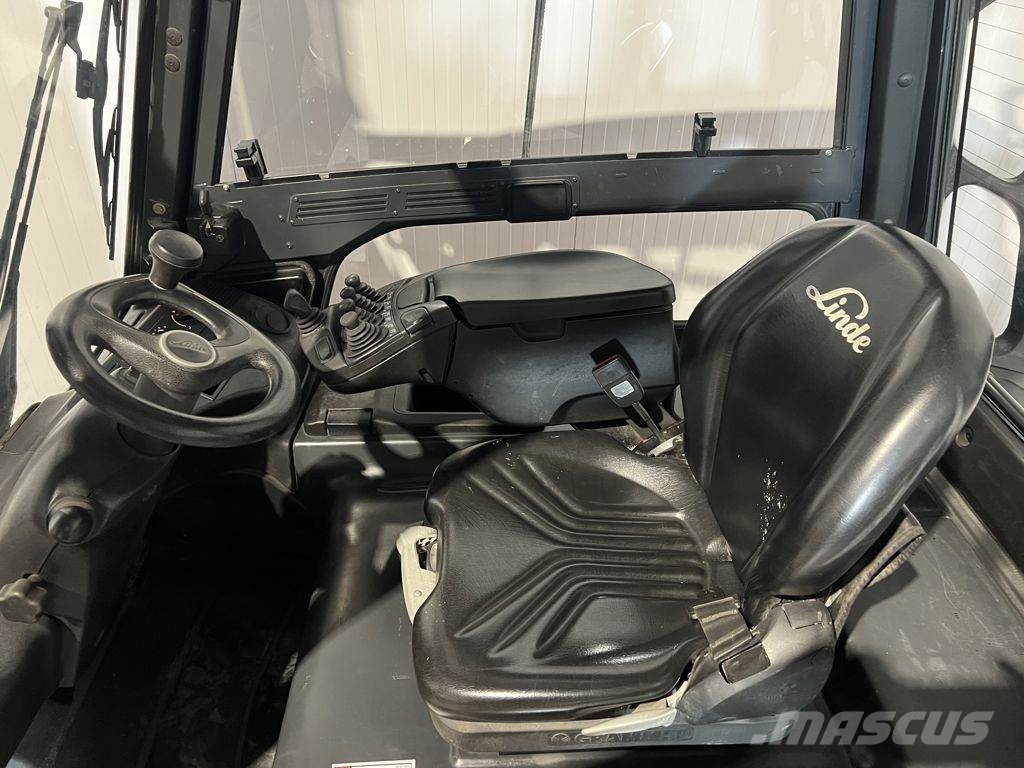 Linde E35L-01 Electric forklifts