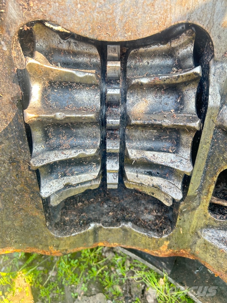 Komatsu 931 XC 收割机