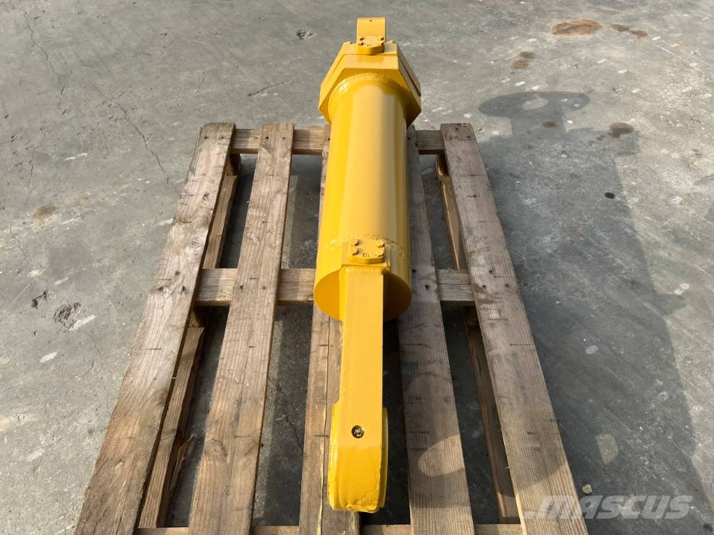 CAT D8 Cylinder Andre komponenter