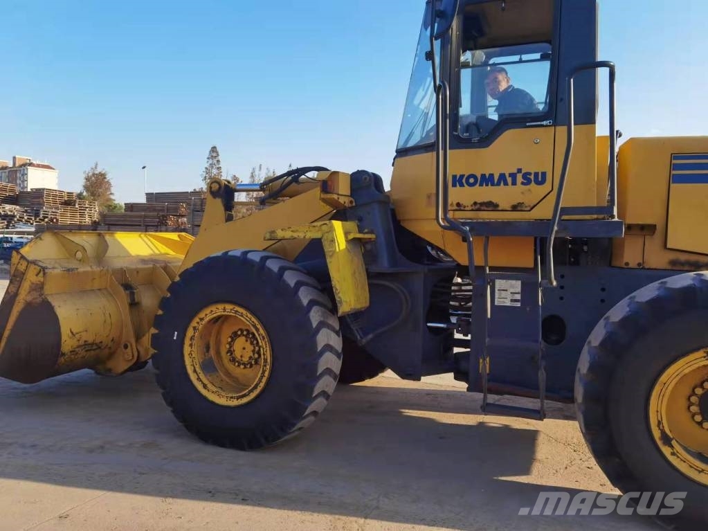 Komatsu WA 320-3 Utovarivači na kotačima