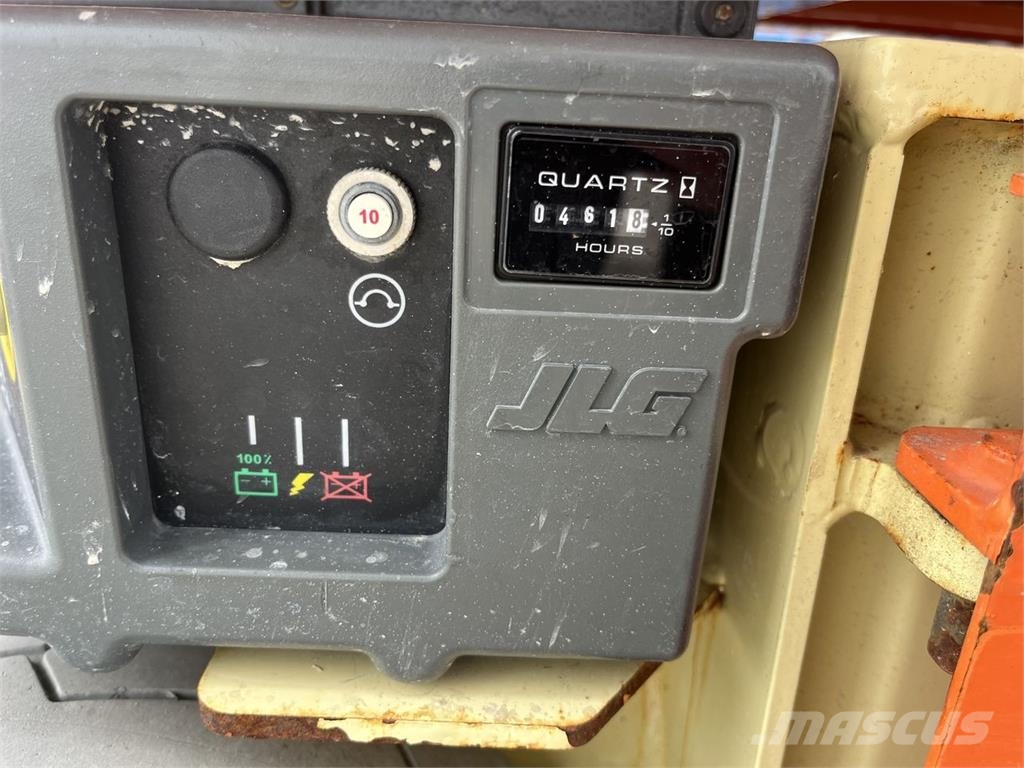 JLG 1230ES Plataformas con jaula de elevación