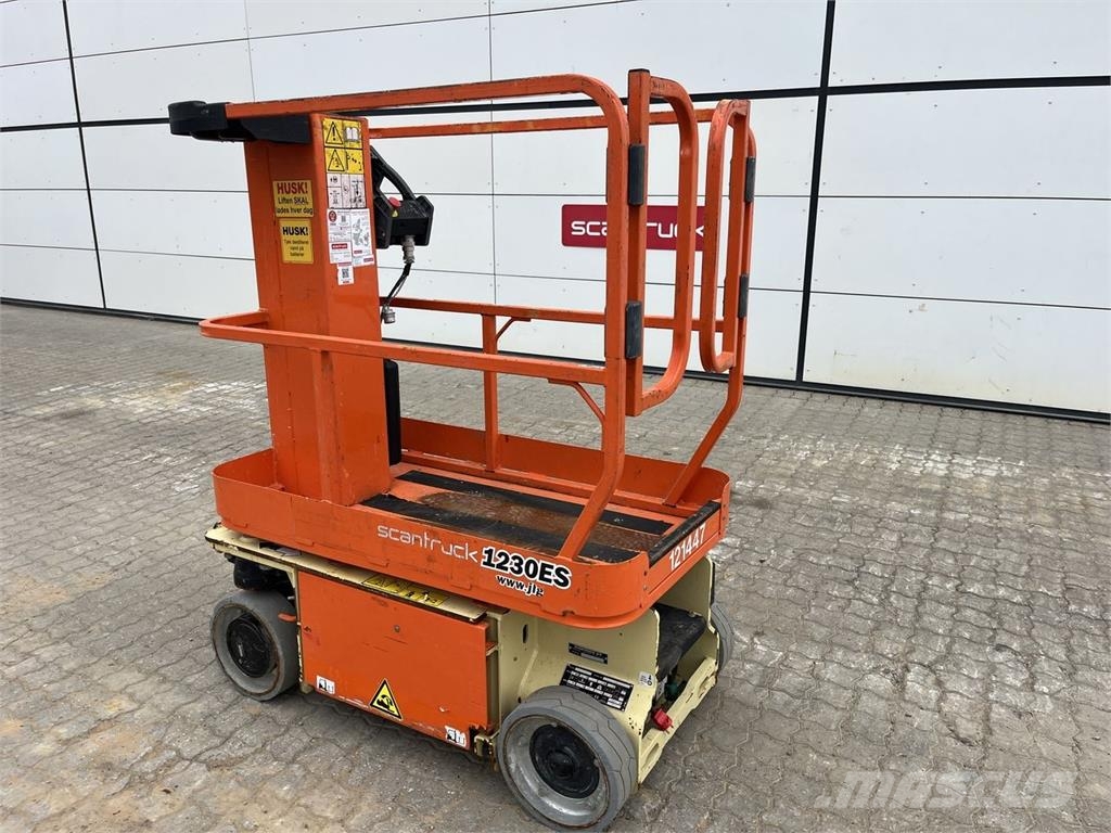 JLG 1230ES Plataformas con jaula de elevación