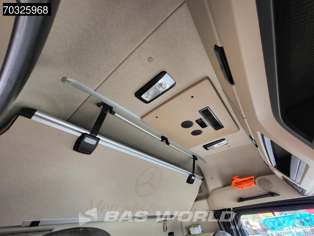 Mercedes-Benz Actros L 1845 4X2 BigSpace Retarder 2xTanks Standk Truck Tractor Units