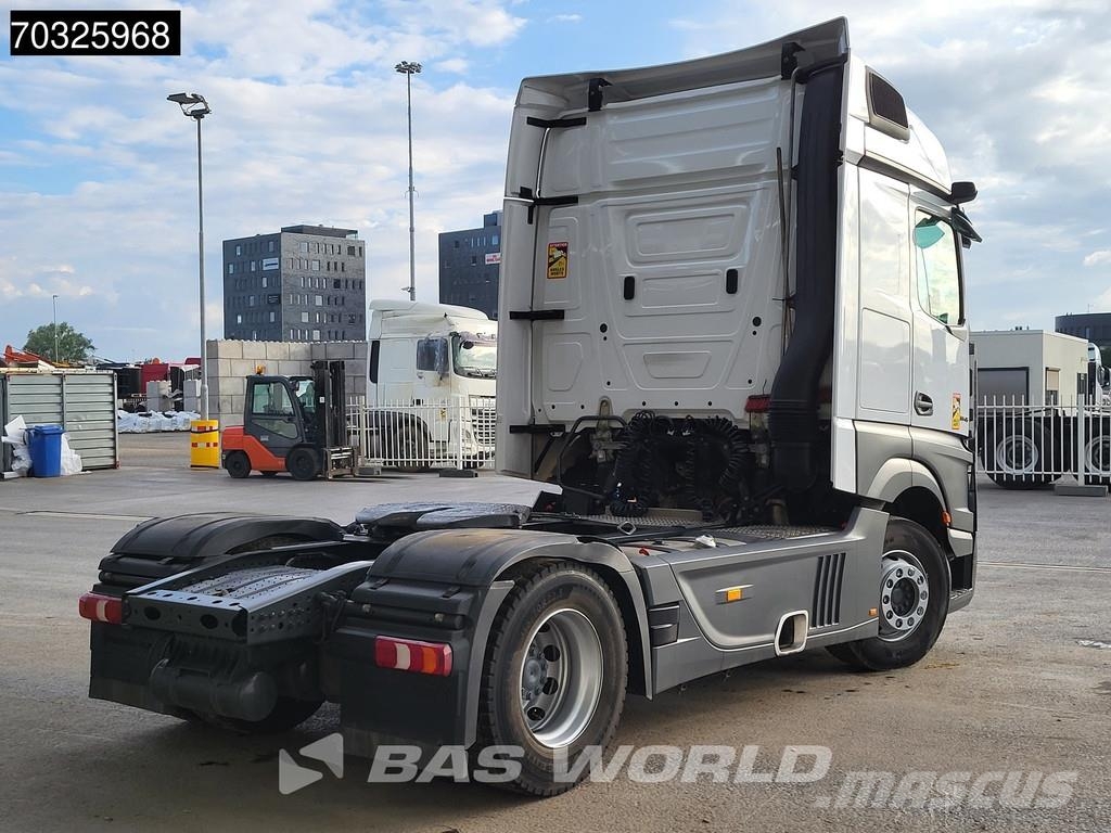 Mercedes-Benz Actros L 1845 4X2 BigSpace Retarder 2xTanks Standk Truck Tractor Units
