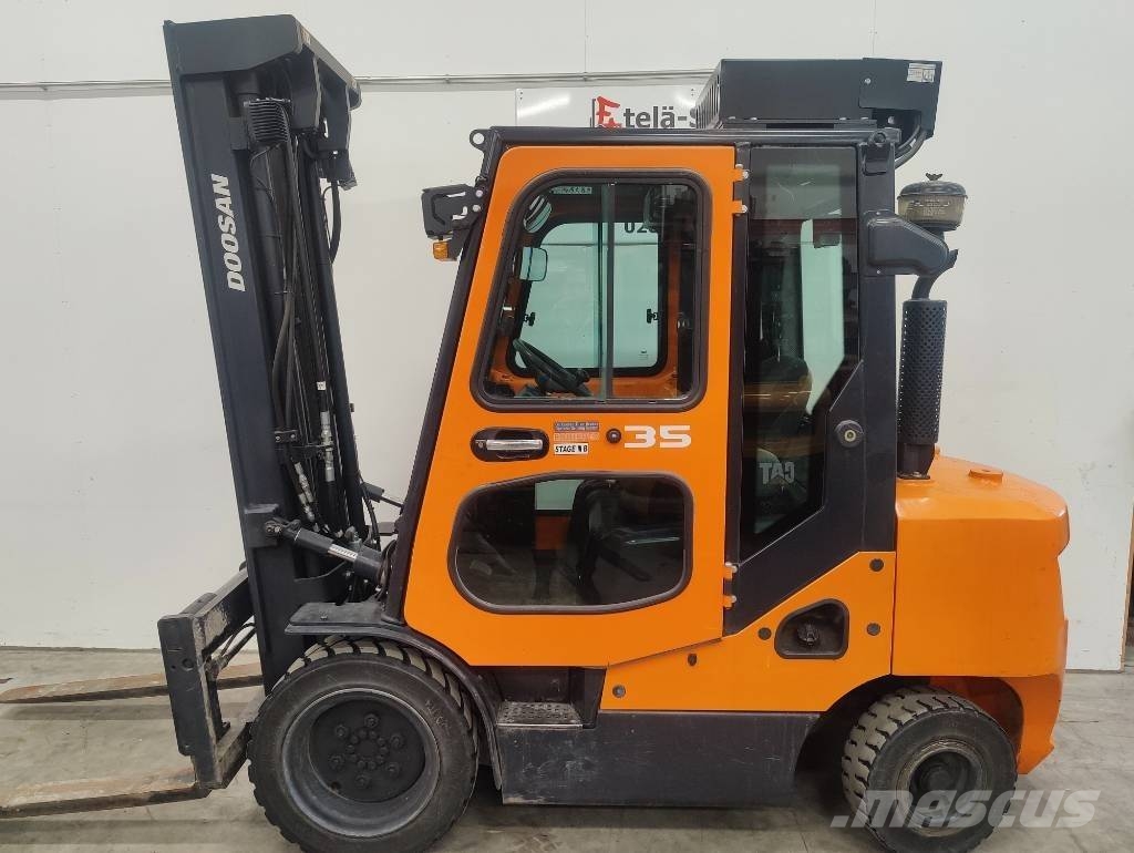 Doosan D35C7 DIESELTRUKKI Dízel targoncák