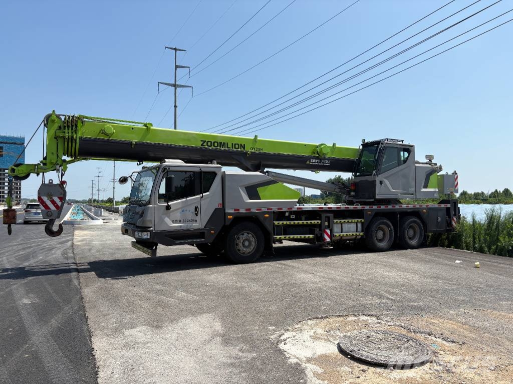 Zoomlion QY25H Mobiilinosturit