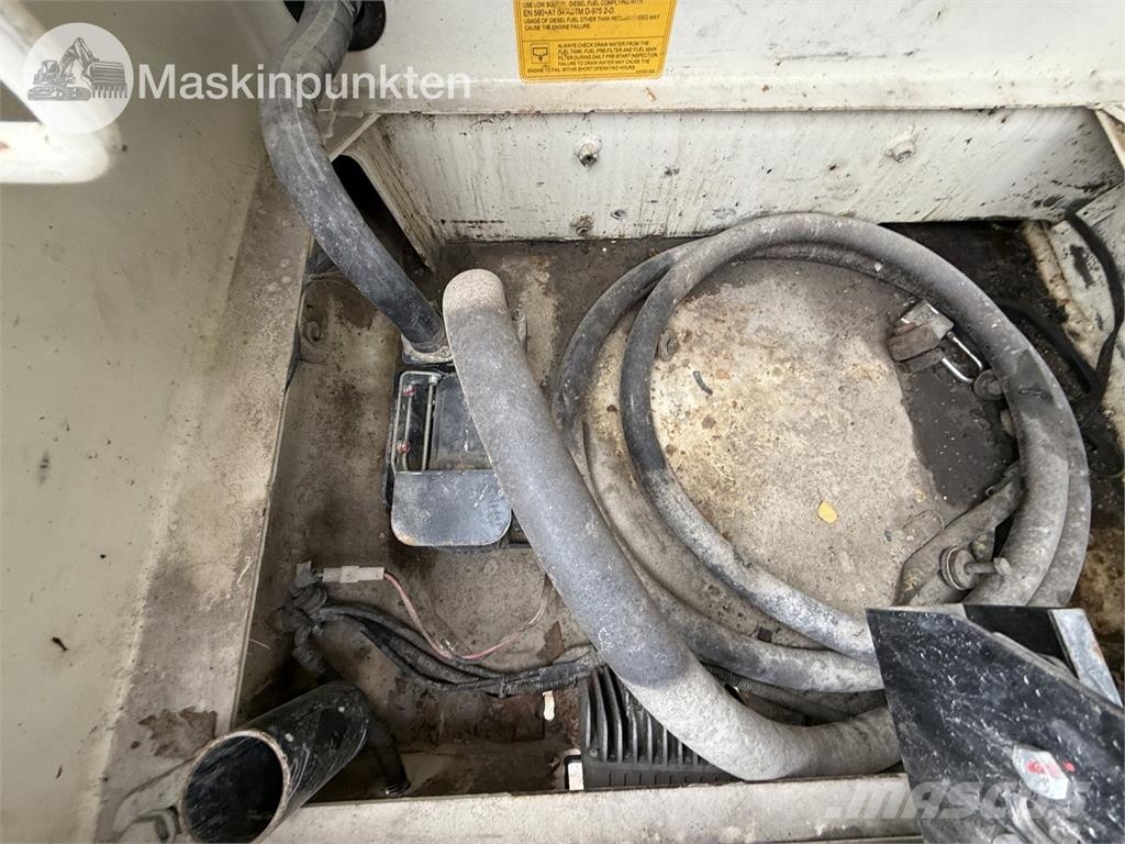 Hidromek HMK370 LC HD Roomikekskavaatorid