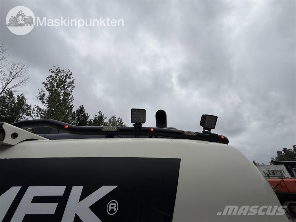 Hidromek HMK370 LC HD Roomikekskavaatorid